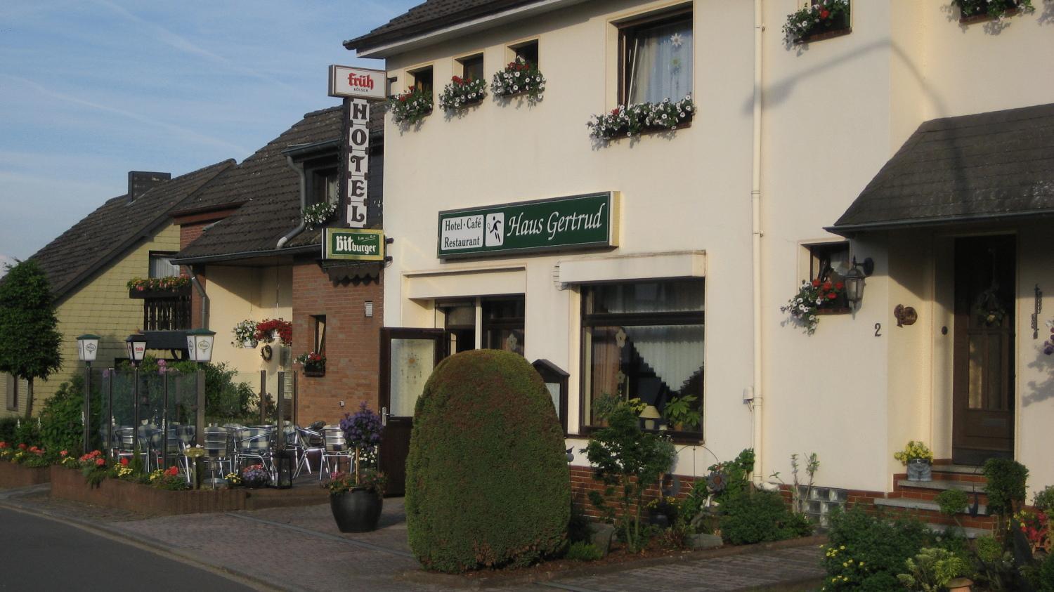 Hotel Haus Gertrud Зиммерат Экстерьер фото
